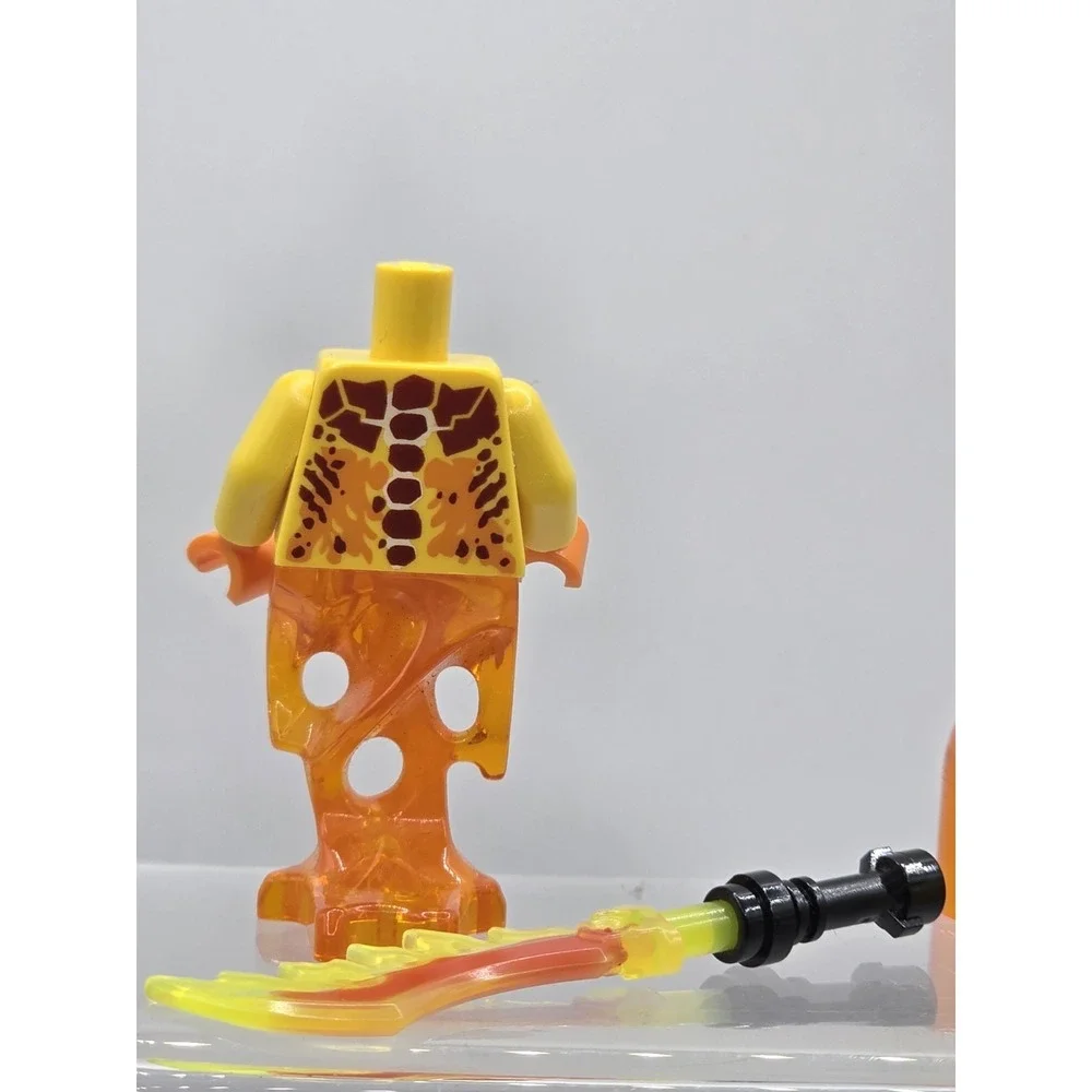 Lego Nexo Knights Minifigure - Ultimate Flama (nex054) 70339‎ Backpack Hammer